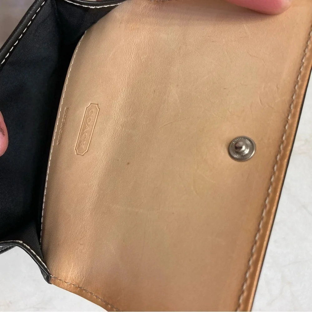 Coach vintage y2k black embossed leather mini c card holder unisex